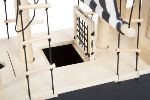 cose_per_dire_12411_small_foot_Piratenschiff_fuer_Biegepuppen_Unterdeck_Gumminetz_Klappe_offen