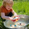 cose_per_dire_11654_Legler_small_foot_Wasserspielzeug_Aufzieh-Kanu_Pelikan_Bloggerbild_1