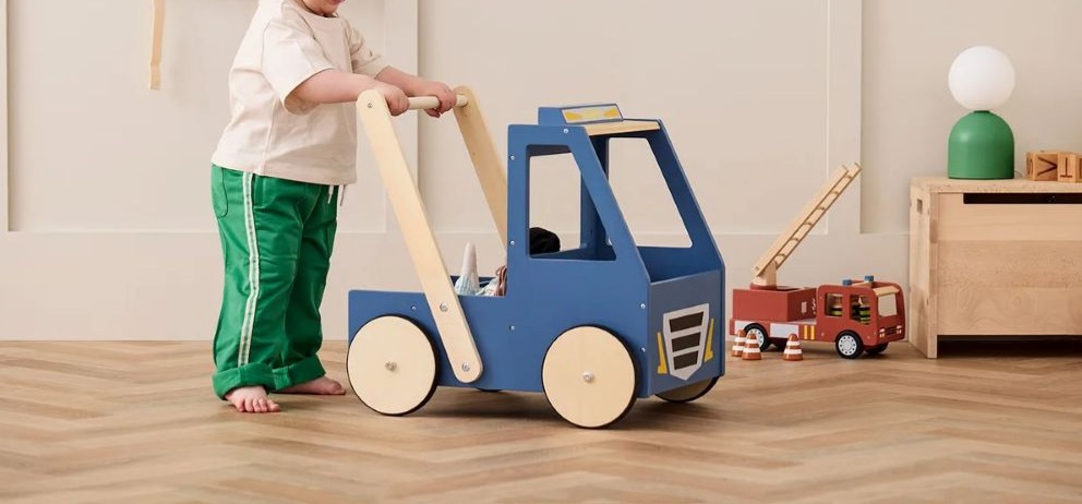 cose_per_dire_1000920-Walker-truck-AIDEN